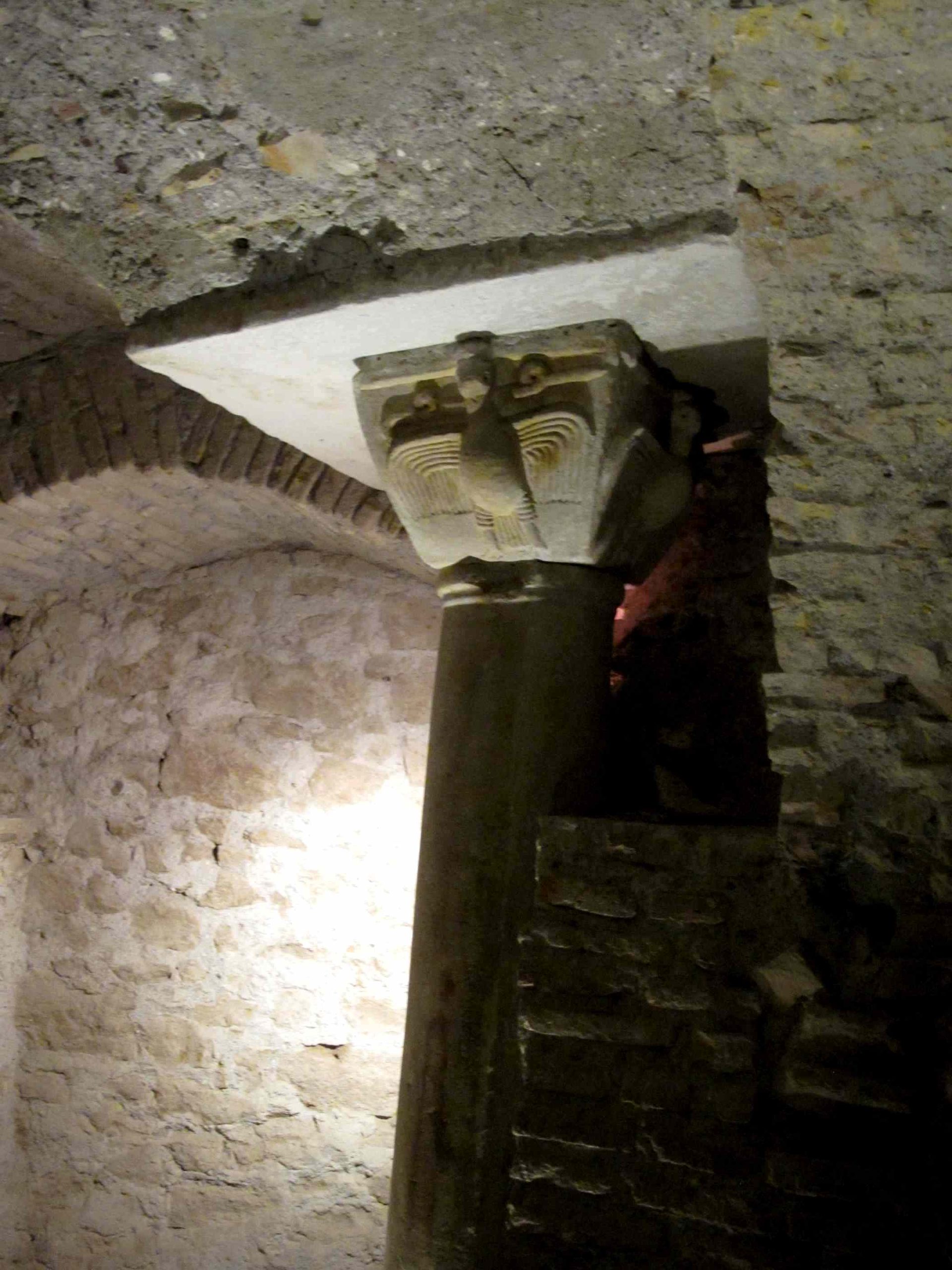 old temple of Esculapio. Rome 8.jpg